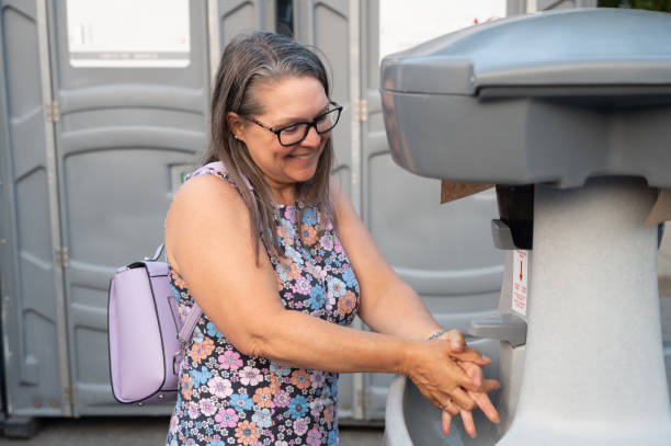 Portable Toilet Options We Offer in Warm Springs, CA